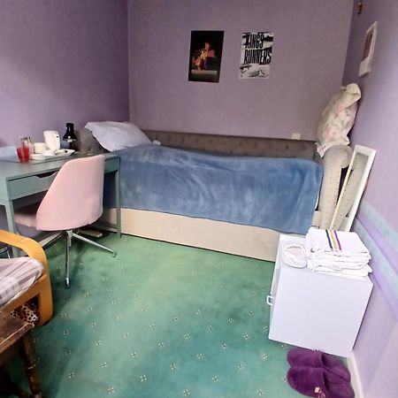 Cosy Single Room Only For Ladies In Tower Bridge London Exterior photo